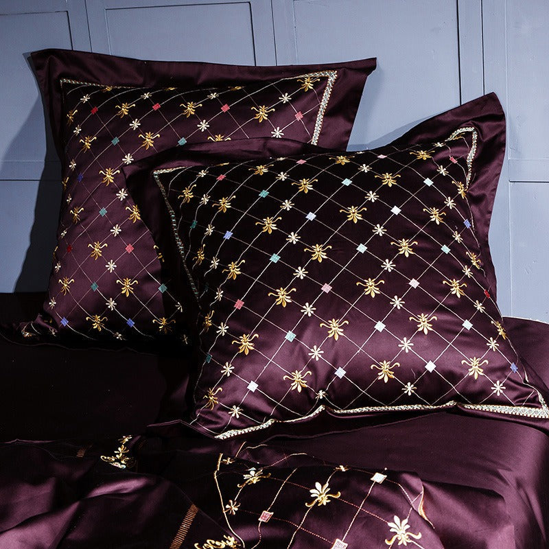 Zahira | Luxury Sangria Egyptian Cotton Bedding Set – Elegance with Golden Embroidery