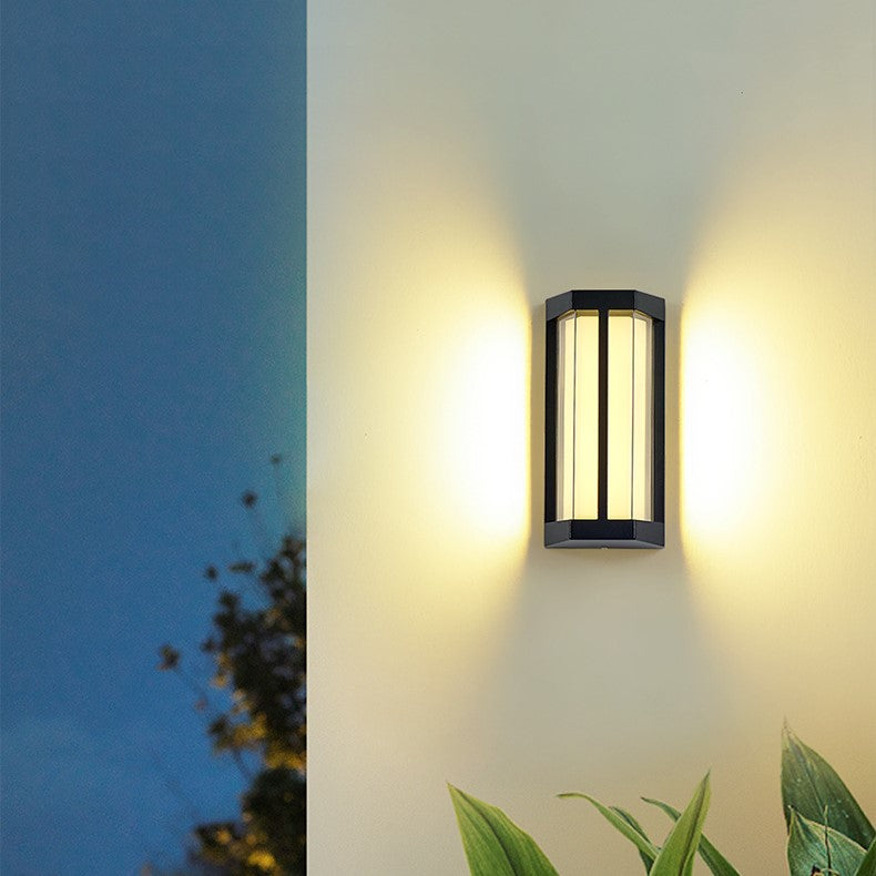StormGuard | LED Outdoor Wall Sconce