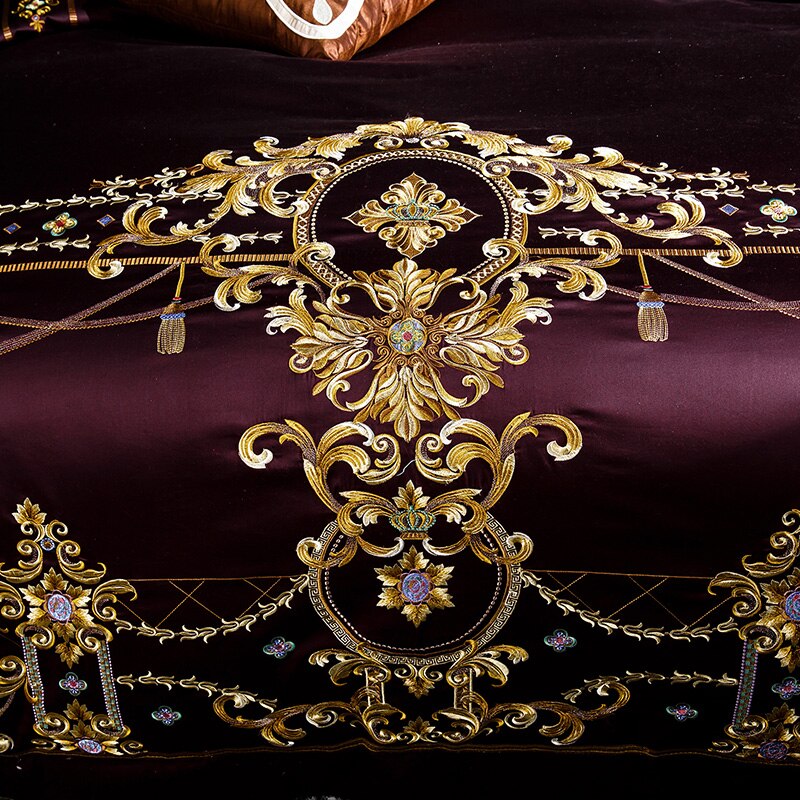 Zahira | Luxury Sangria Egyptian Cotton Bedding Set – Elegance with Golden Embroidery