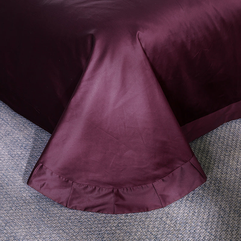 Zahira | Luxury Sangria Egyptian Cotton Bedding Set – Elegance with Golden Embroidery