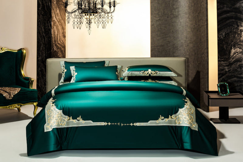 Layali | Emerald Green & Gold Jacquard Duvet Cover Set – Regal Luxury in Egyptian Cotton