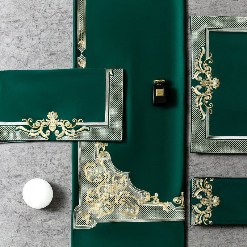 Layali | Emerald Green & Gold Jacquard Duvet Cover Set – Regal Luxury in Egyptian Cotton
