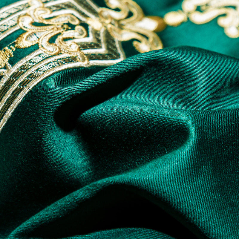 Layali | Emerald Green & Gold Jacquard Duvet Cover Set – Regal Luxury in Egyptian Cotton